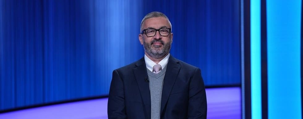 JEOP_S42-9437-air111825-Tony_horizontal (1) 12.08.18 PM